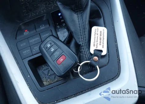 2021 Toyota Rav4 Xle from USA, damaged, VIN 2T3P1RFV0MW160884